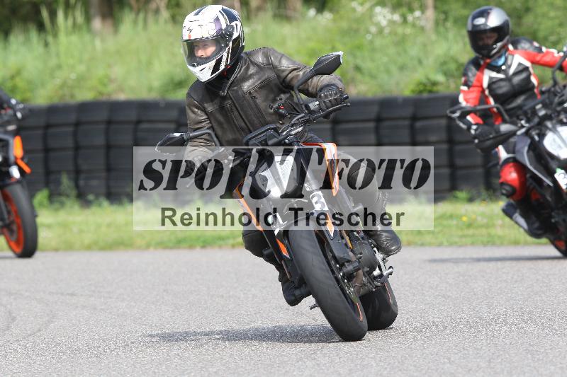 Archiv-2025/10 23.04.2025 Cornu Master School ADR/gruen-vert/43